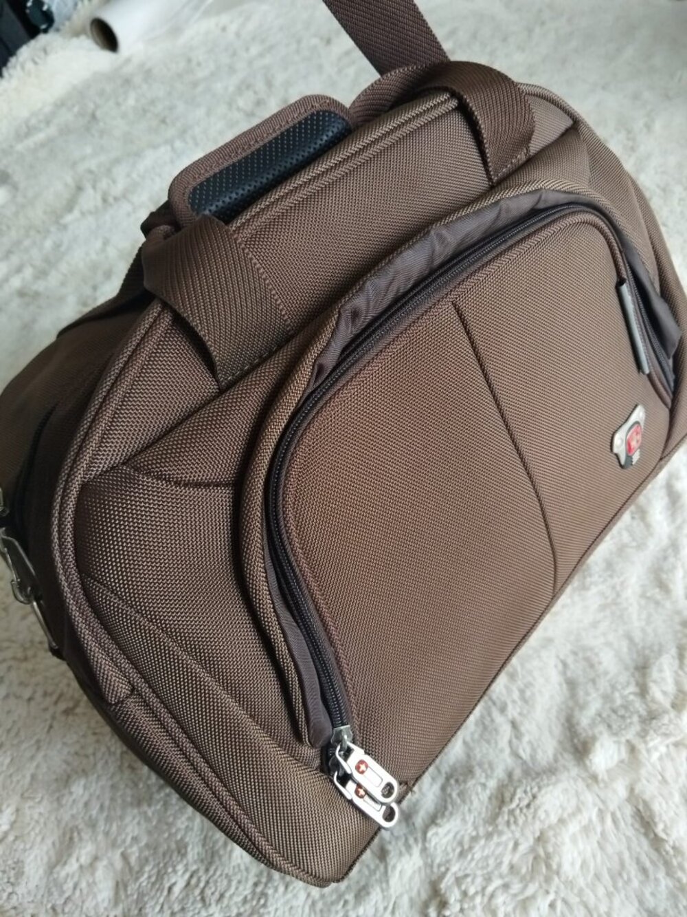 Swiss Gear Wenger Espresso Brown Ballistic Nylon Overnight Travel Bag